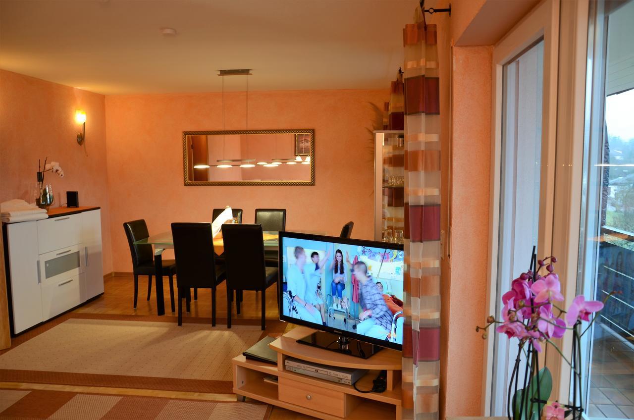 Gaestehaus Nagoldblick ฟอร์ซไฮม์ ภายนอก รูปภาพ
